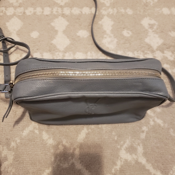 YSL Monogram Camera Bag - Picture 5 of 16